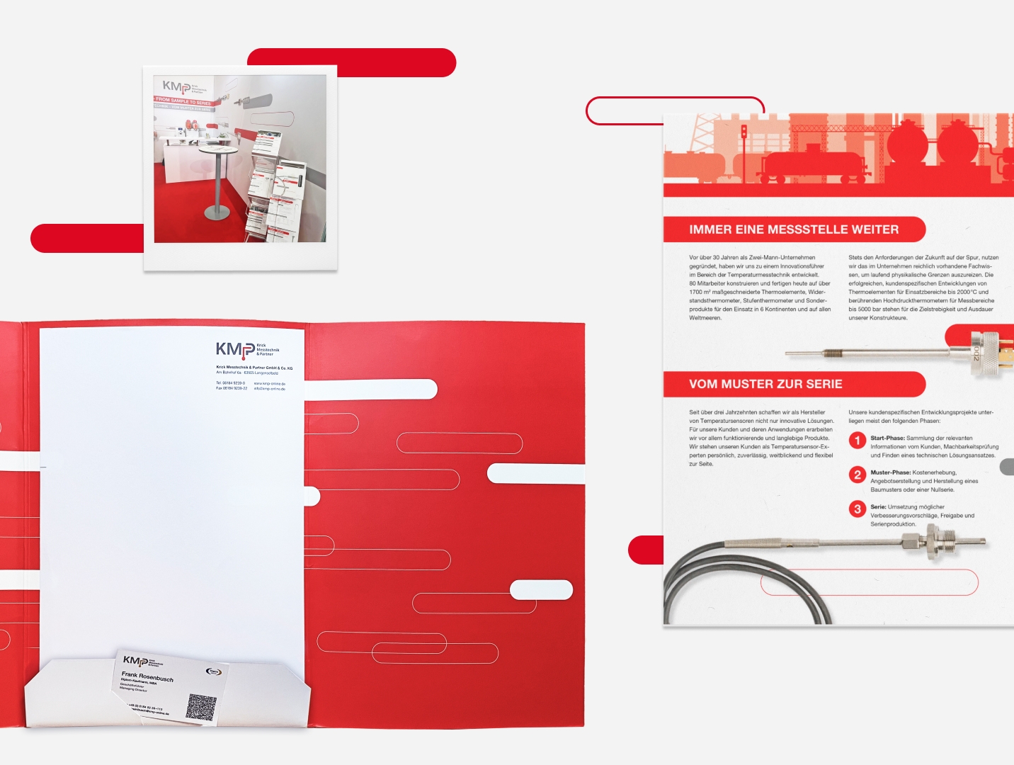 Polaroid-Bild der Messe, geöffnete Mappe und Flyer von KMP Krick Messtechnik & Partner